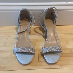 Silver gem shiny heals